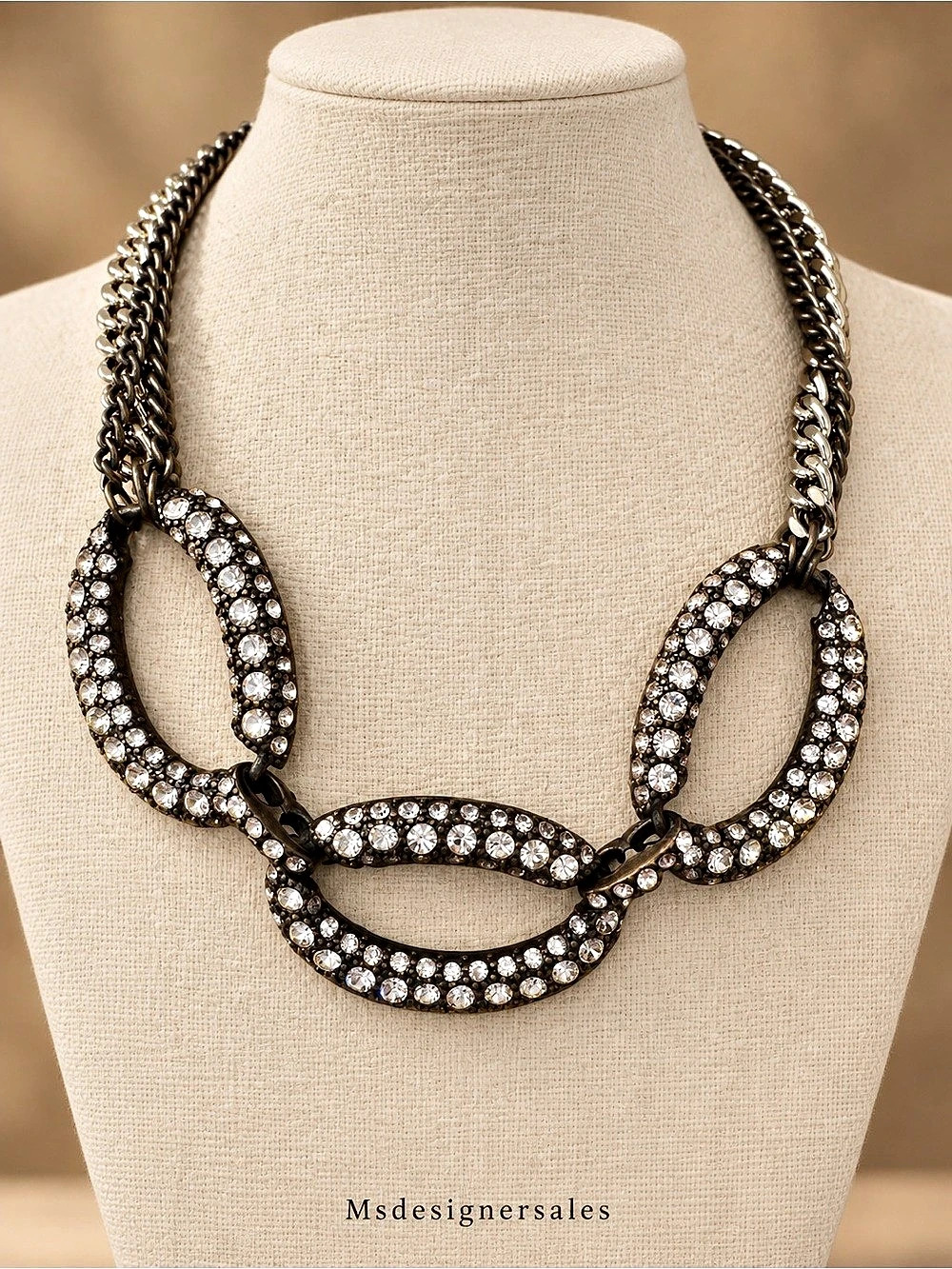 Crystal Link Statement Necklace in Black & Silver Like New 181